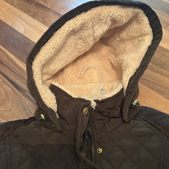 NWT (s) Laundry by Shelli Segal - Picture 4 of 7